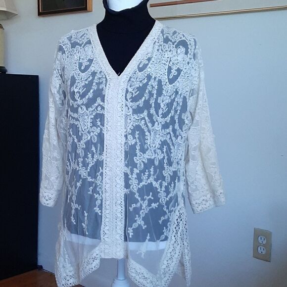 Chico's Tops - Chico's lacey top  